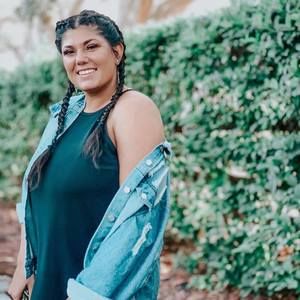 Meet your Posher, Shelly-rae